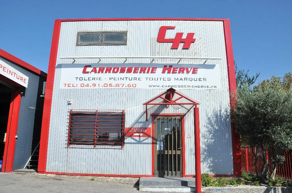 Atelier de carrosserie automobile à Allauch