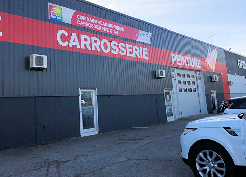 Atelier de carrosserie automobile à Saint-Jean-de-Védas