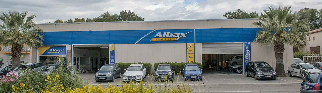 Atelier de carrosserie automobile à Fréjus