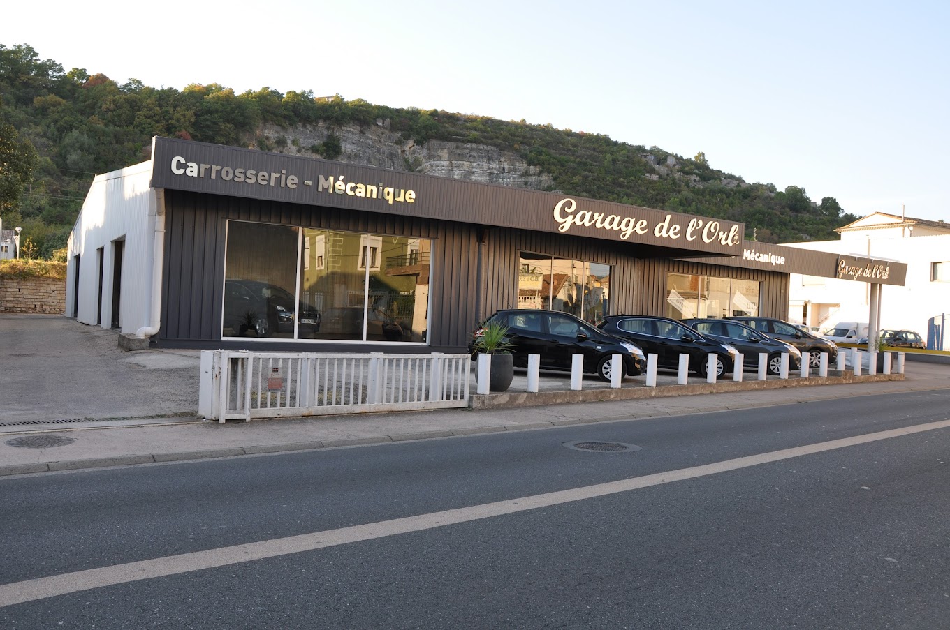 Atelier de carrosserie automobile à Bédarieux