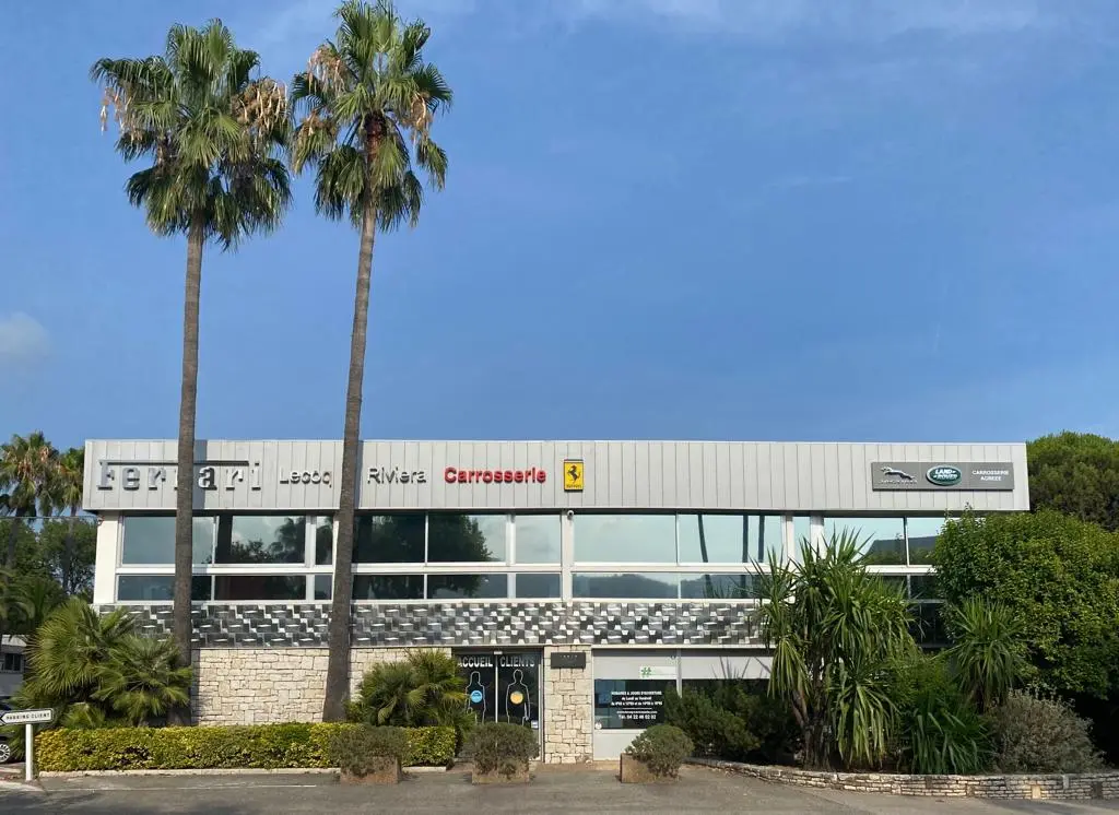 Atelier de carrosserie automobile à Mandelieu-la-Napoule